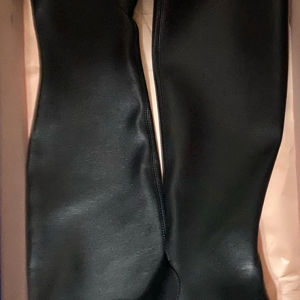 Stuart Weitzman Liviana Black Leather Boot - Picture 6 of 10